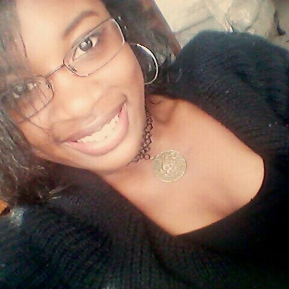 Meet your Posher, Linda - Picture 1 of 1